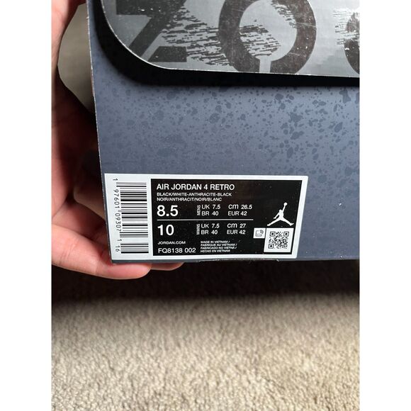 Athletic_Shoes